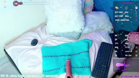 Luna online show from 03/07/25, 07:05