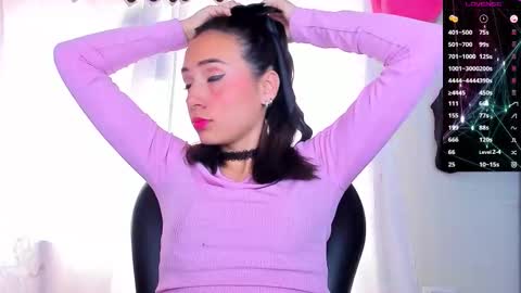 Luna online show from 09/23/25, 06:33