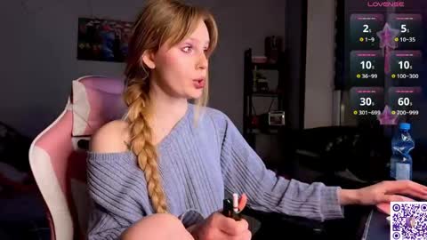 Britney online show from 04/12/26, 08:47