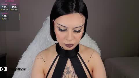 Luna online show from 03/01/26, 04:36