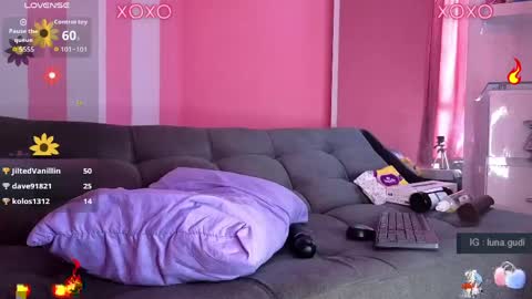 Snapshot of lunagudis chatting on 05/11/26, 04:26 lunagudis online show from 05/11/26, 04:26
