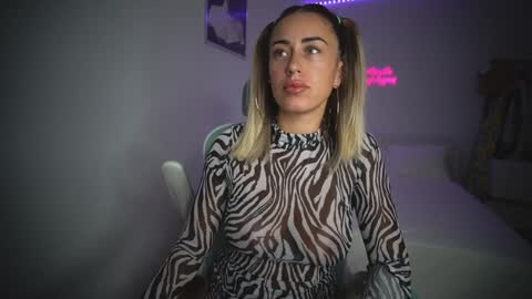 Laura online show from 09/30/25, 08:52