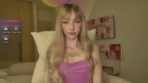 Luna online show from 03/03/26, 08:04