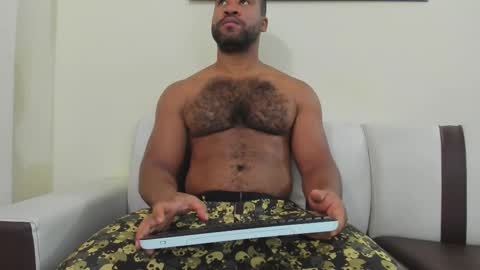 Snapshot of lunainsane58 chatting on 10/01/25, 07:25 Luna online show from 10/01/25, 07:25