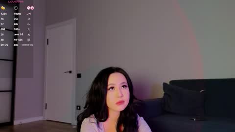 Luna online show from 09/30/25, 07:30