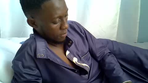 Snapshot of lunalove22_ chatting on 09/16/25, 04:57 lunalove22_ online show from 09/16/25, 04:57