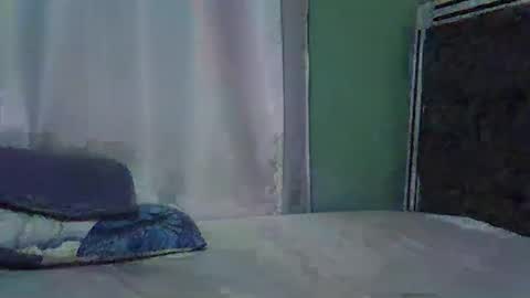 Snapshot of lunalove22_ chatting on 10/09/25, 06:39 lunalove22_ online show from 10/09/25, 06:39