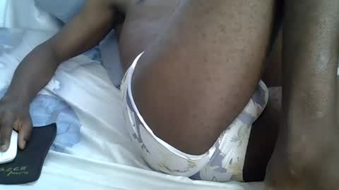 Snapshot of lunalove22_ chatting on 01/09/26, 07:44 lunalove22_ online show from 01/09/26, 07:44