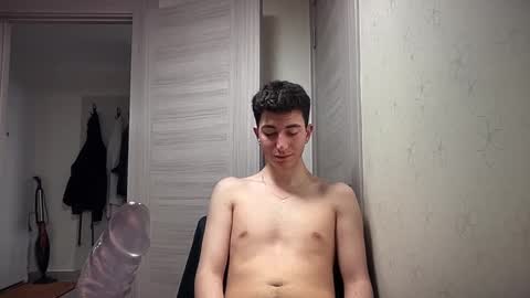 Snapshot of lunamalpica chatting on 01/27/25, 04:54 LunaPica online show from 01/27/25, 04:54