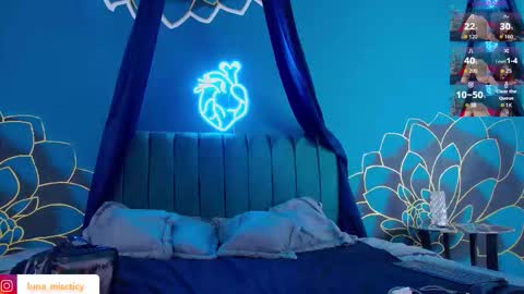 Luna online show from 10/11/25, 08:07