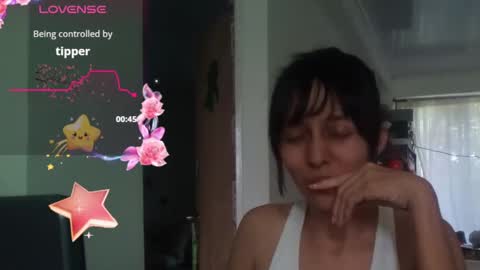 Snapshot of lunamoon_17 chatting on 12/11/24, 08:39 LUNA online show from 12/11/24, 08:39