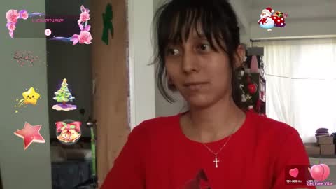 Snapshot of lunamoon_17 chatting on 12/17/24, 06:09 LUNA online show from 12/17/24, 06:09