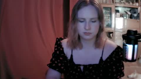 lunamystique_ online show from 06/10/26, 11:20