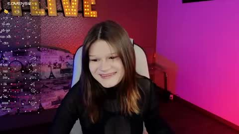 Luna online show from 03/06/26, 12:01