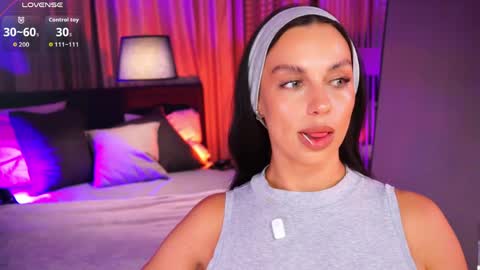 Luna  next streams Mon Fri Sat Sun 8pm-5am gmt0 online show from 04/12/26, 08:58