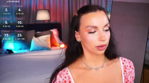 Luna  next streams Mon Fri Sat Sun 8pm-5am gmt0 online show from 04/20/26, 08:32