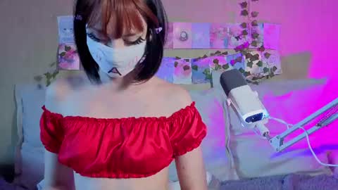 Luna online show from 06/14/26, 01:46