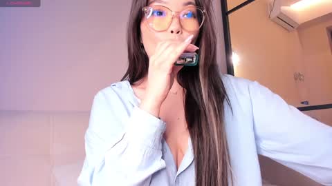 Snapshot of lunaonekiss chatting on 12/08/24, 01:25 Aisha online show from 12/08/24, 01:25