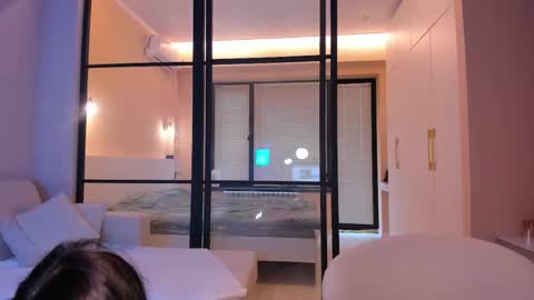 Snapshot of lunaonekiss chatting on 02/27/25, 11:10 Aisha online show from 02/27/25, 11:10