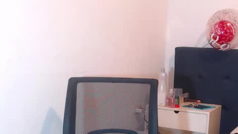 Julieth  online show from 12/03/24, 07:21