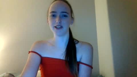 Snapshot of lunapixie2020 chatting on 07/02/26, 03:23 lunapixie2020 online show from 07/02/26, 03:23