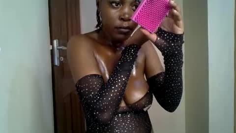 lunargoddess45 online show from 02/05/26, 06:07