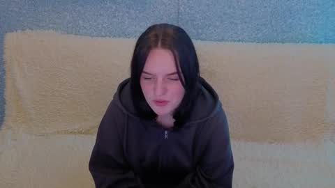 Valeria online show from 03/25/26, 11:27