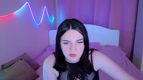 Valeria online show from 05/13/26, 08:27