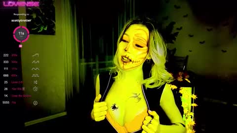 Kelly online show from 10/31/25, 02:40