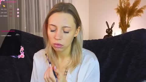 Kelly online show from 11/10/25, 02:38