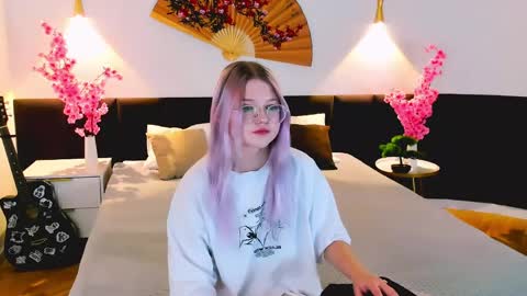 lunariafox online show from 03/22/26, 02:31