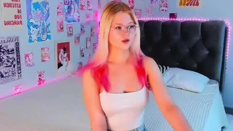lunariafox online show from 06/02/26, 02:52