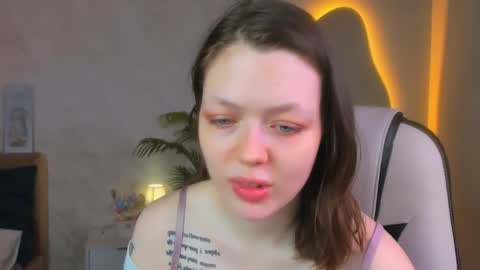 Lily online show from 04/16/26, 05:41