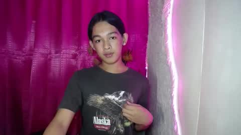 max online show from 05/22/26, 08:14