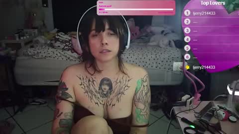lunarqueen420 online show from 06/27/26, 06:29