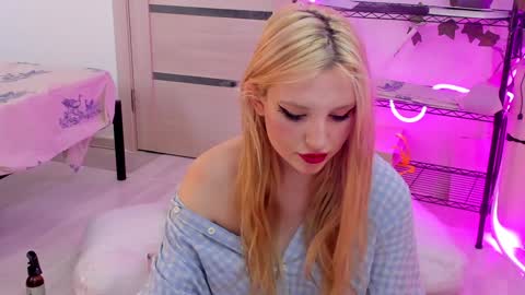 Kate online show from 01/12/25, 06:49