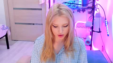 Kate online show from 01/31/25, 06:13