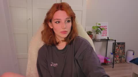 Kate online show from 02/15/26, 04:58