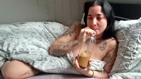 Luna  powered by bitch dust online show from 01/22/25, 12:06