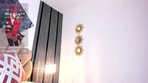 Luna   online show from 04/19/26, 06:10