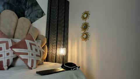 Luna   online show from 04/21/26, 10:21