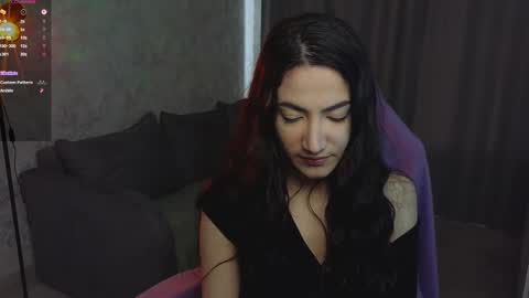 lunavirelle online show from 04/18/26, 09:13