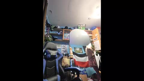 Snapshot of lunaxxxx97 chatting on 03/21/26, 03:44 LunaXXX online show from 03/21/26, 03:44