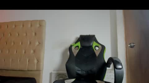 lunay_bigcock420 online show from 02/14/26, 11:01