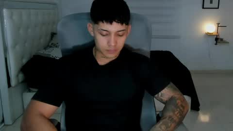 Snapshot of lunay_xtreemboy chatting on 05/12/26, 11:57 Lunay online show from 05/12/26, 11:57