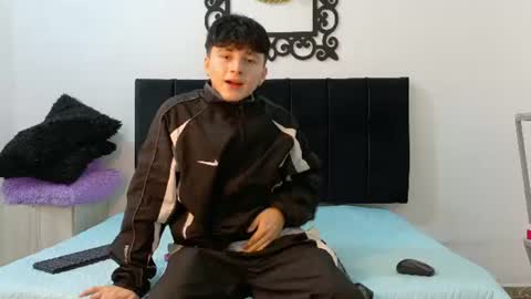 Snapshot of lunaydream chatting on 06/20/26, 11:35 lunaydream online show from 06/20/26, 11:35