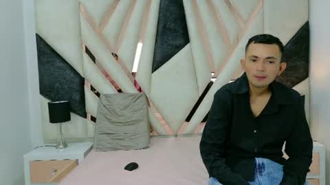 Snapshot of lunaysebastian chatting on 07/03/26, 02:56 Luna y Sebastian online show from 07/03/26, 02:56
