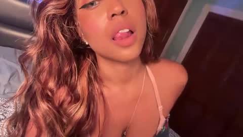 lunchboxgirl online show from 09/09/25, 01:05