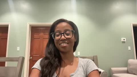 lunchboxgirl online show from 03/28/26, 04:34