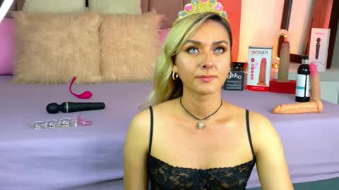 lunitadiva online show from 01/18/26, 04:33